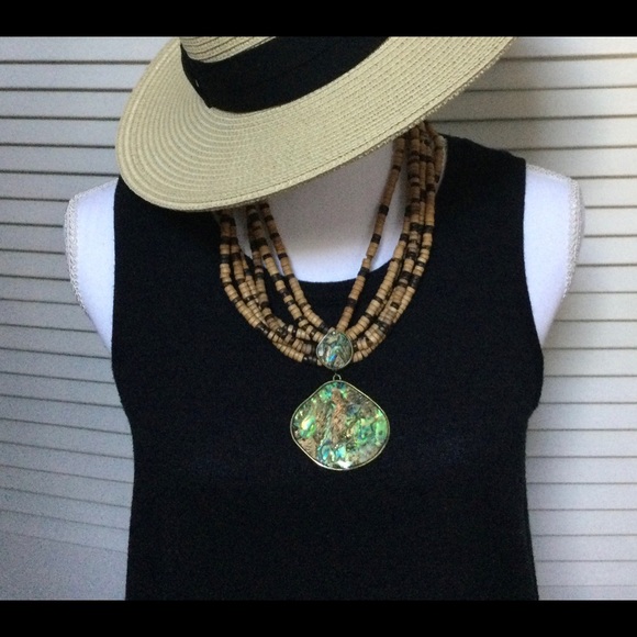 Jewelry - 😍 Abalone Tribal Beaded Necklace🌵🌺😊